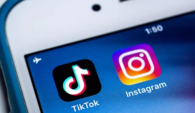 做Instagram群控必须要回的4种Instagram封面布局